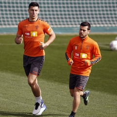 Víctor y Diego González siguen al margen del grupo