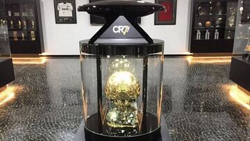 El cuarto Bal&oacute;n de Oro en el museo de Cristiano Ronaldo en Madeira.