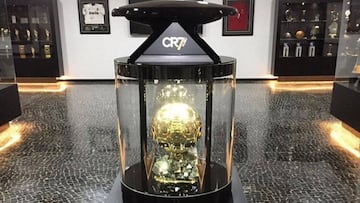 El cuarto Bal&oacute;n de Oro en el museo de Cristiano Ronaldo en Madeira.