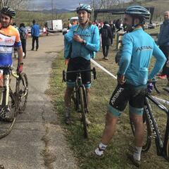 Martín Mata triunfa entre ruteros en el Valle de Ayala