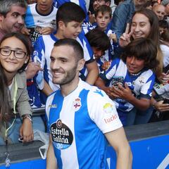 'Lucasmanía' en la presentación de los fichajes en Riazor