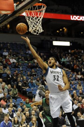 Karl Anthony Towns va a por el premio al Rookie del Año. Los Celtics tampoco pudieron con el número 1 del último draft.