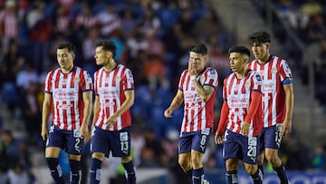 Llegaron como refuezos y se podrían ir de Chivas