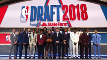 Donte DiVincenzo, Jerome Robinson, Mikal Bridges, Kevin Knox, Shai Gilgeous-Alexander, Wendell Carter Jr., Collin Sexton, Marvin Bagley III, Trae Young, Deandre Ayton, Luka Doncic, Miles Bridges, Michael Porter Jr., Lonnie Walker IV, Jaren Jackson, Aaron Holiday, Chandler Hutchison y Zhaire Smith, la clase del draft 2018 de la NBA.