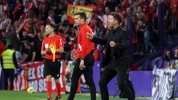 Simeone muestra su alegría tras hacer el Atlético el 0-1 ante el Valladolid.