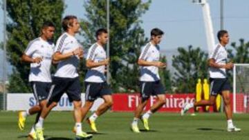 Coentrao y Varane se entrenan con el resto del grupo