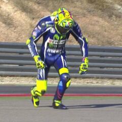 Salida por orejas de Rossi en el FP3 de la que ha salido ileso