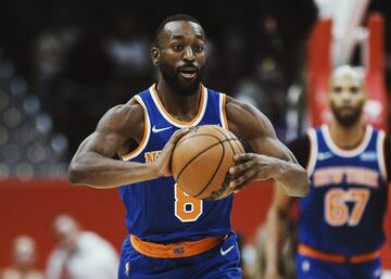 El base (31 años y 1,83 m) vuelve a casa. Jugará la próxima temporada en New York Knicks tras uno de esos movimientos sin fin de la NBA: acabó la temporada pasada en unos Celtics que le traspasaron a Oklahoma. Los Thunder negociaron un buyout que le permitió recalar en la Gran Manzana. Tras unos buenos años en Charlotte y no cuajar en Boston, tiene una nueva oportunidad para mostrar el excelente jugador que es. 