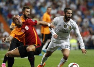 Sneijder e Isco.