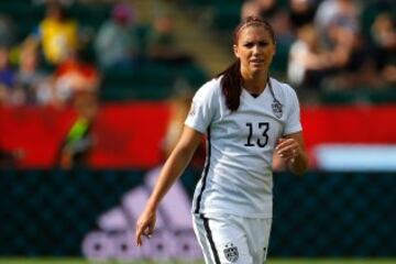 Alex Morgan genera suspiros y aplausos dentro y fuera de las canchas.