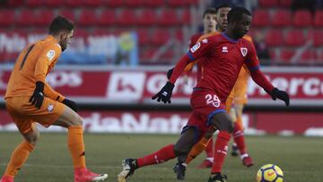 Un partido de suspensi¨®n a 14 futbolistas en Segunda