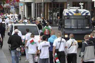 Massive police presence for Real Madrid - Legia at the Bernabéu
