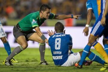 Las mejores postales del Tigres vs Cruz Azul desde el Volcán