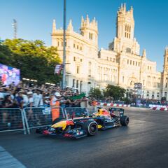 Checo Pérez se dio un baño de masas en Madrid