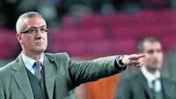 <b>UN DÍA SEÑALADO. </b> Gregorio Manzano, todo un clásico en los banquillos de Primera División.