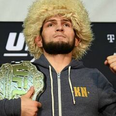 Khabib explota contra reportero: "No hagas preguntas estúpidas"