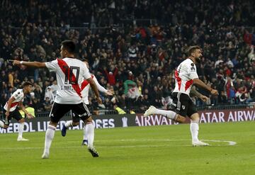 Pratto empató el partido al marcar el 1-1.