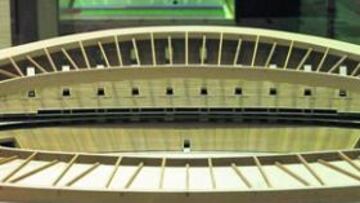 <b>FUTURA SEDE. </b>El Atlético prepara ya su nueva casa, por ahora sólo una maqueta. Pero las obras comenzaran este verano y la entidad rojiblanca quiere que este estadio, dotado con todas las modernidades, acoja la final de la Copa de Europa del año 2013.