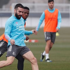 Carvajal vuelve a entrenar