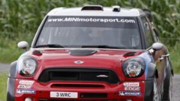 Dani Sordo acaba líder la primera etapa