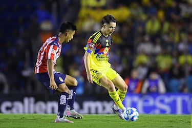 Álvaro Fidalgo desnuda al América