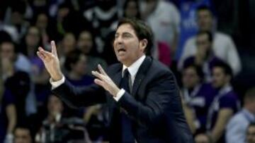 El entrenador del FC Barcelona Lassa Xavi Pascual.