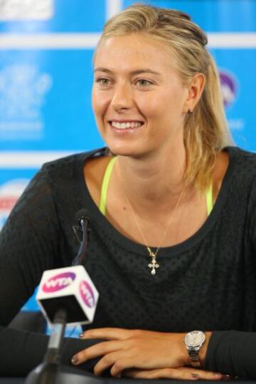 BRISBANE, AUSTRALIA - ENERO 03: Maria Sharapova habla con los medios en el Queensland Tennis Centre, en el marco del Brisbane International 2015.