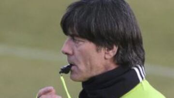 Löw: "Nadie quiere jugar un partido en un estadio vacío"