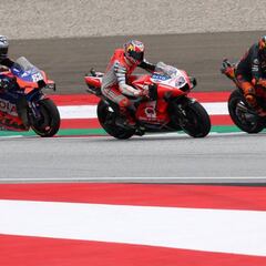 Oliveira pesca la victoria en el río revuelto de Miller y Pol