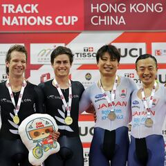 Torres y Mora se cuelgan la plata en Hong Kong y estarán en París