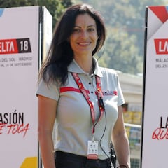 Alma coordina las ceremonias de entrega de premios en la Vuelta