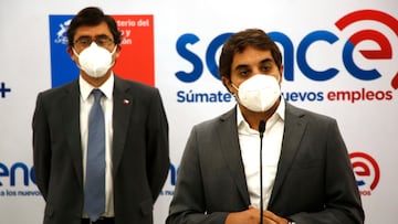 Santiago, 4 febrero 2022.
El ministro (s) del Trabajo y Previsión Social, Pedro Pizarro, junto al director nacional del Sence, Ricardo Ruiz De Viñaspre, dan a conocer el nuevo pago del IFE laboral.
Marcelo Hernandez/Aton Chile