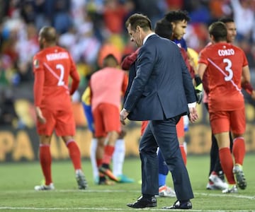 Tras la derrota ante Per&uacute;, que supuso la primera eliminaci&oacute;n en la historia de Brasil en fase de grupos de Copa Am&eacute;rica, Dunga podr&iacute;a dejar su cargo de seleccionador. 