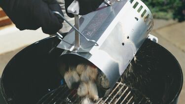 Rápida y fácil de usar: la chimenea encendedor para tus barbacoas