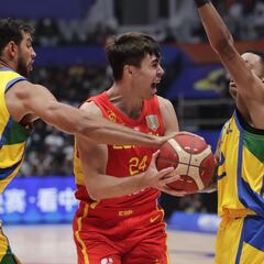 El futuro lleva a España a la segunda fase