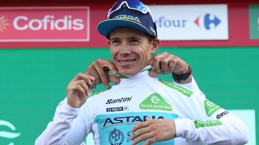 Superman López con el maillot de mejor joven.