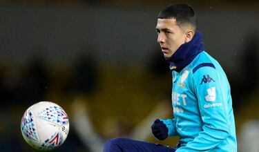 Bielsa elogia a Ian Poveda: "Tiene muchos recursos técnicos"