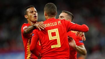 Soccer Football - UEFA Nations League - League A - Group 4 - England v Spain - Wembley Stadium, London, Britain - September 8, 2018  Spain&#039;s Saul Niguez celebrates with Rodrigo after scoring their first goal   Action Images via Reuters/Carl Recine