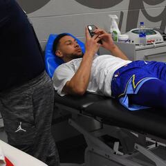 Ben Simmons, baja indefinida por un problema en la espalda