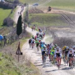 El modesto origen de la Strade Bianche: así es L’Eroica, la carrera que inspiró la clásica del sterrato