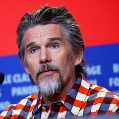 Ethan Hawke reveals how he helped launch this singer’s career back in the 90s