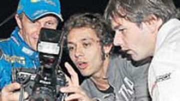 <b>BUEN AMBIENTE. </b>Rossi junto ha Gronholm y Loeb (derecha).