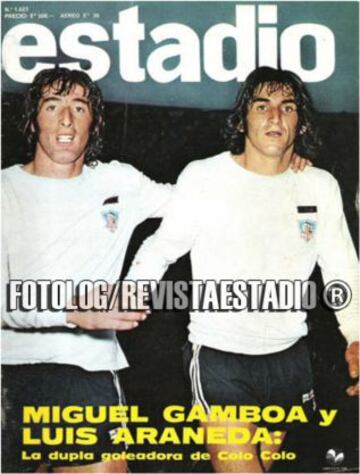 Miguel Ángel Gamboa (izquierda) jugó en Colo Colo durante los años 1974 y 1975. Con los albos, 'El Gamba' ganó la Copa Chile de 1974. En la foto, aparece junto a Luis Araneda, quien también vistió la camiseta alba y la de Universidad de Chile.