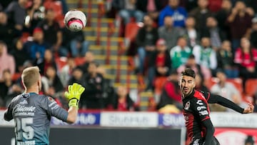 Action photo during the match Tijuana vs Leon ,the corresponding to Round 16 Round of Tournament Liga MX Bancomer at Estadio Caliente. 
 
 
 Foto de accion durante el partido Tijuana vs Leon, Correspondiente a la Jornada 16 del Torneo Apertura 2017 de la 