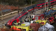 What is the death toll in the high-speed rail crash in Spain? Latest update on train derailment