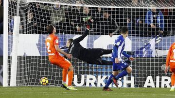 1x1 del Málaga: sólo Roberto dio el nivel en otro partido infame