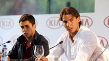 VIDAS PARALELAS. Jaume Munar y Rafa Nadal, ante los medios.
