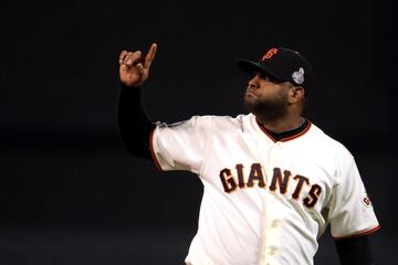 El ‘Kung Fu Panda’ inició su carrera con los Navegantes del Magallanes, equipo de la liga de béisbol de su natal Venezuela, para después llegar en 2008 a los Gigantes de San Francisco de la MLB, con quienes alzó las Series Mundiales de 2010, 2012 y 2014. En la edición de 2012 fue elegido jugador más valioso.