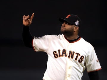 El ‘Kung Fu Panda’ inició su carrera con los Navegantes del Magallanes, equipo de la liga de béisbol de su natal Venezuela, para después llegar en 2008 a los Gigantes de San Francisco de la MLB, con quienes alzó las Series Mundiales de 2010, 2012 y 2014. En la edición de 2012 fue elegido jugador más valioso.