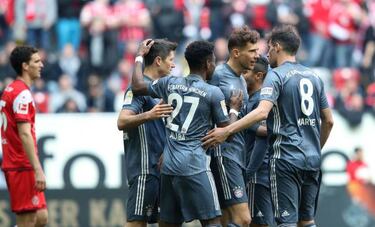 José Mourinho "would bring the glamour to Bayern" - Ballack